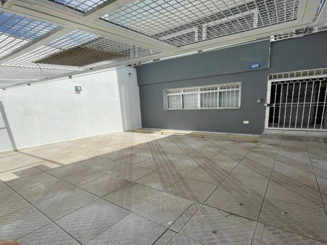 #CRM6691 - Casa para Venda em Diadema - SP - 2